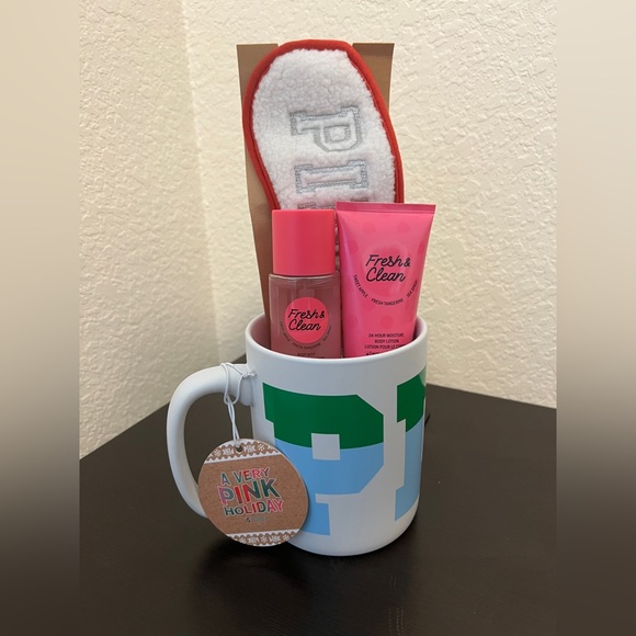 VS PINK Fresh & Clean Mug Gift Set with Mask - Picture 3 of 5
